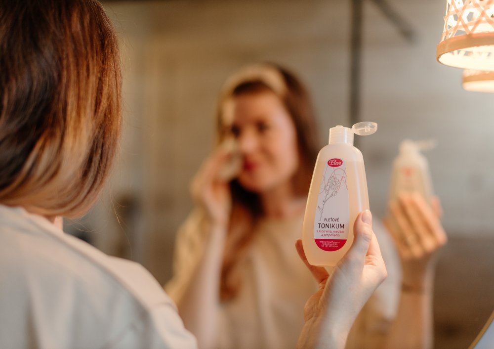 Pleťové tonikum s aloe vera, medem a propolisem, Pleva