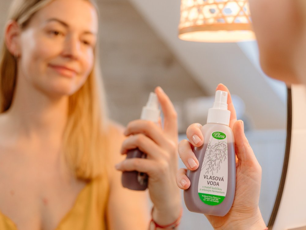 Vlasová voda s mateří kašičkou a vrbovým fermentem