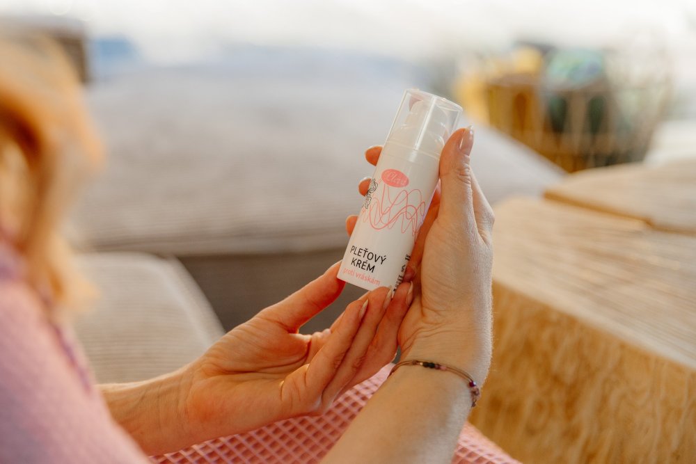 Pleťový krém proti vráskám, Pleva