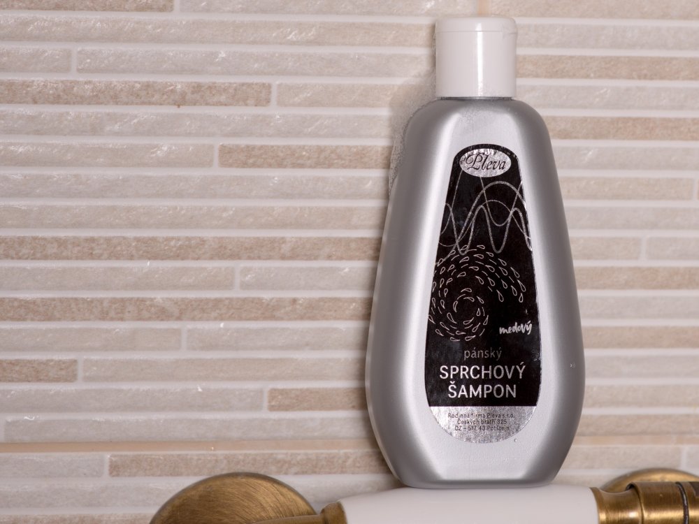 Pánský medový sprchový šampon, Pleva