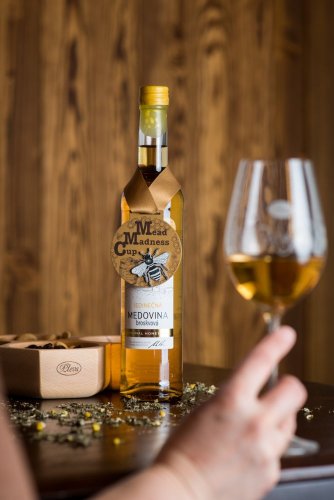 Saftiger Honigwein mit Pfirsich 0,5l - limitierte Serie