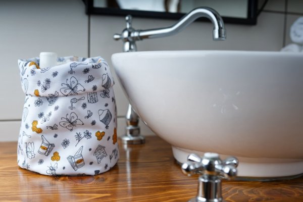 Fabric Cosmetic Organizer Bag, various patterns - Pattern: Dark bee design