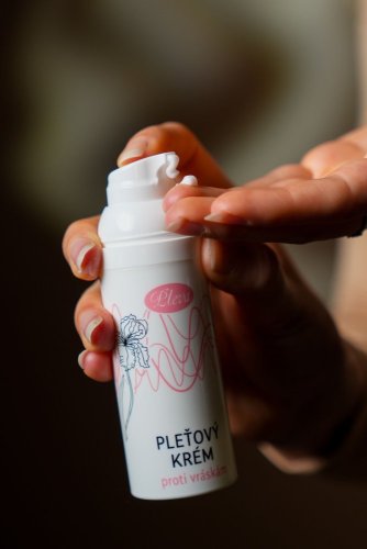 Pleťový krém proti vráskám - Hmotnost: 50 g