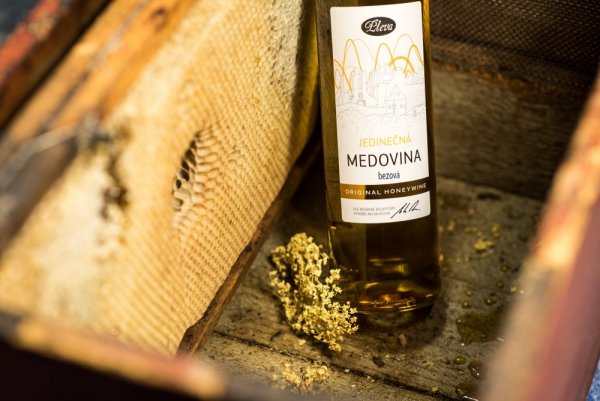Mead wine with elderflowers 0,5l - limited edition