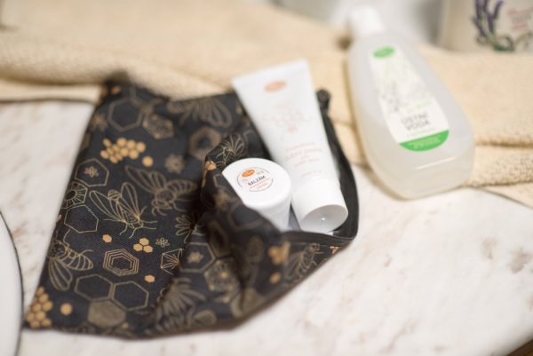 Kosmetiktasche, verschiedene Muster - Muster: Dunkles Bienenmotiv
