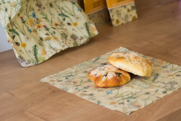 Beeswax-wraps - meadow, various sizes - Size: 42x42 cm