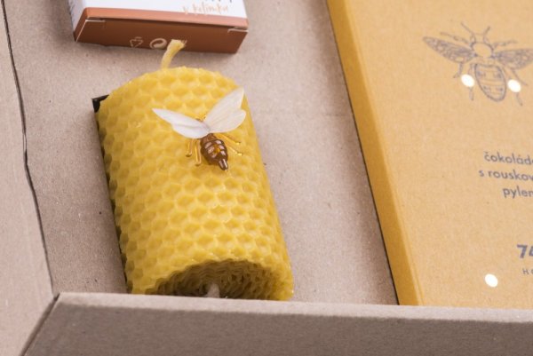 The magic of bee products - color of the inner insert: Brown