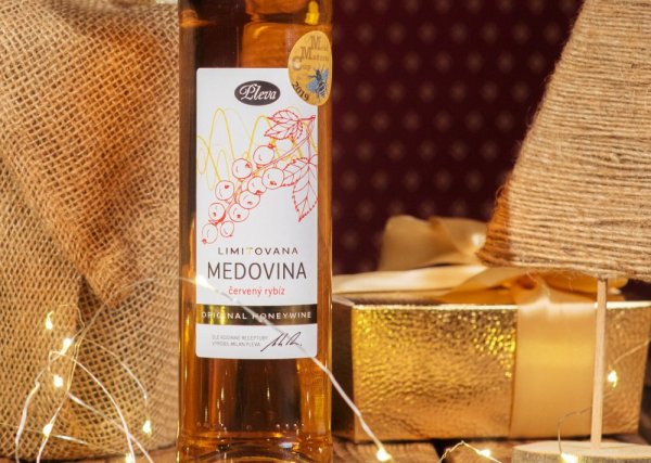 Mead wine with Redcurrants 0,5l - limited edition