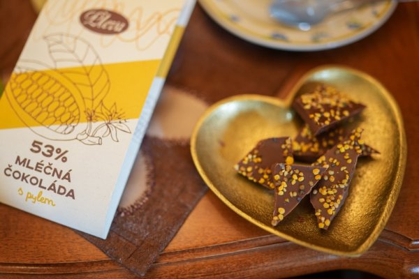Milk chocolate with pollen 53% - Weight: 50 g