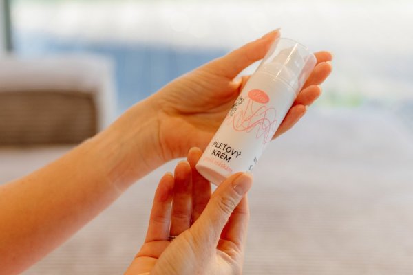 Pleťový krém proti vráskám - Hmotnost: 50 g