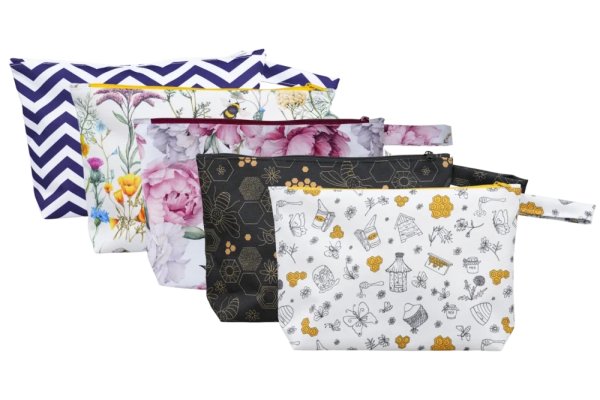 Kosmetická taštička, různé vzory - Vzor: Louka