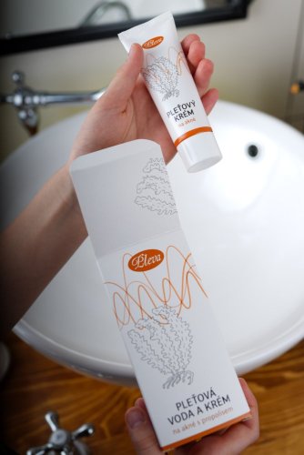 Acne clearing lotion and acne cream