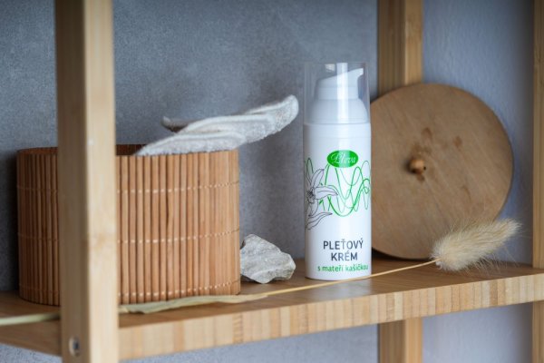 Pleťový krém s mateří kašičkou - Hmotnost: 120 g sklo