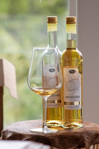 Mead from Potštejn, oak-aged in a Honey spirit barrel 0,5l - limited edition