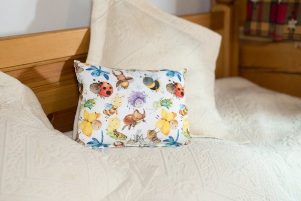 Children's premium herbal pillow large - Pattern: D01 Dolphin