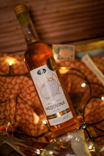 Mead from Potštejn, oak-aged in a Honey spirit barrel 0,5l - limited edition