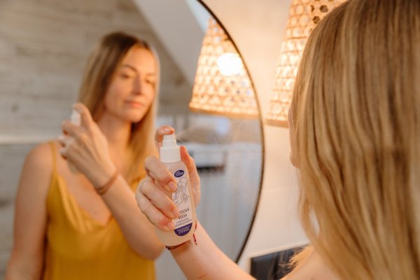 Haarwasser mit Gelée Royale und Kamille für glänzendes Haar