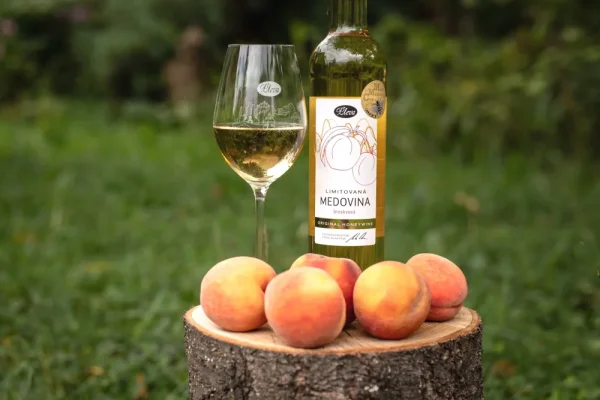Saftiger Honigwein mit Pfirsich 0,5l - limitierte Serie