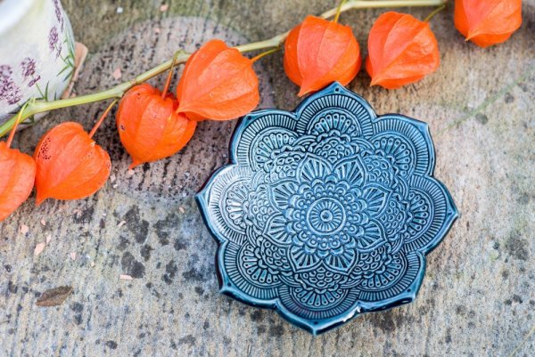 Kerzenhalter aus Keramik - mandala - Farbe: Sturmblau