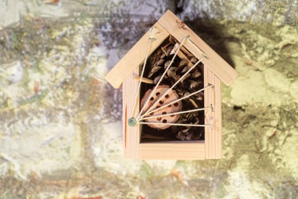 Insect hotel, small