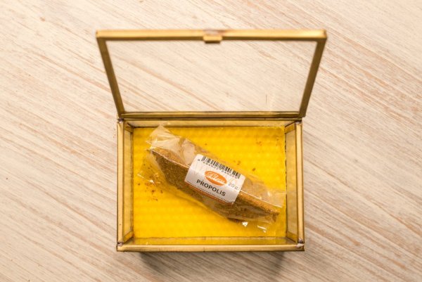 Propolis surový
