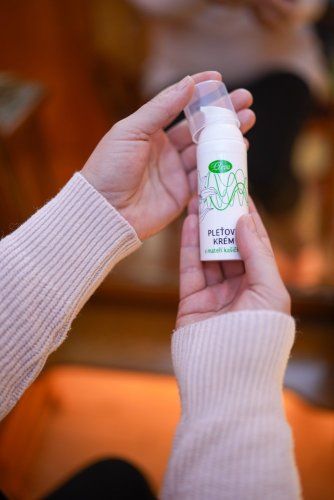 Skin cream with royal jelly - Weight: 120 g in glass