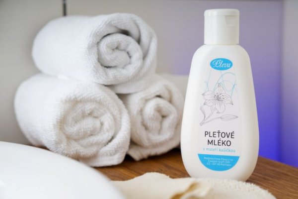 Skin milk with royal jelly
