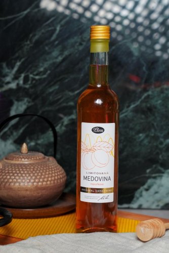 Apricot mead wine 0,5l - limited edition