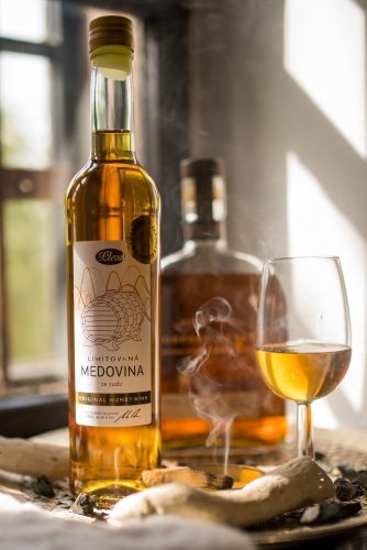 Mead from Potštejn aged in a bourbon barrel 0,5l - limited edition