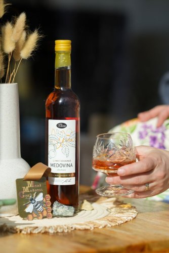 Mead from young walnuts 0,5l - limited edition