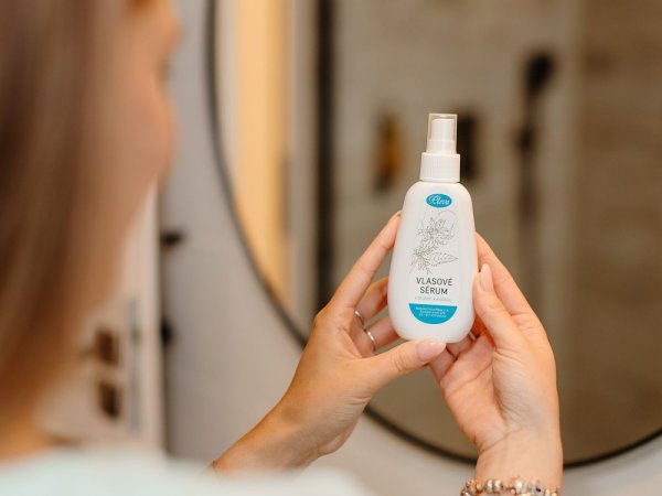 Vlasové sérum s mateří kašičkou