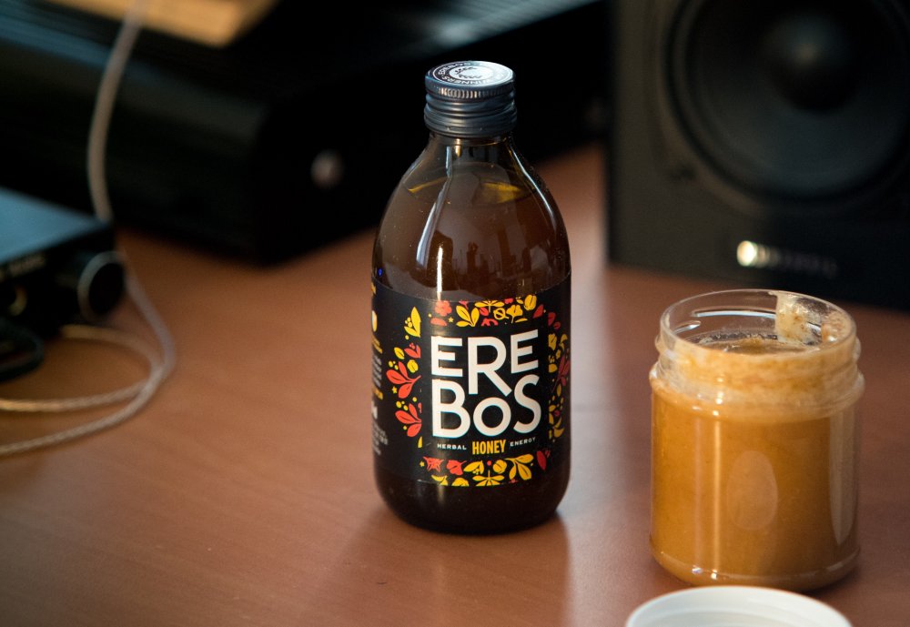 Přírodní bylinný energetický drink Erebos Honey