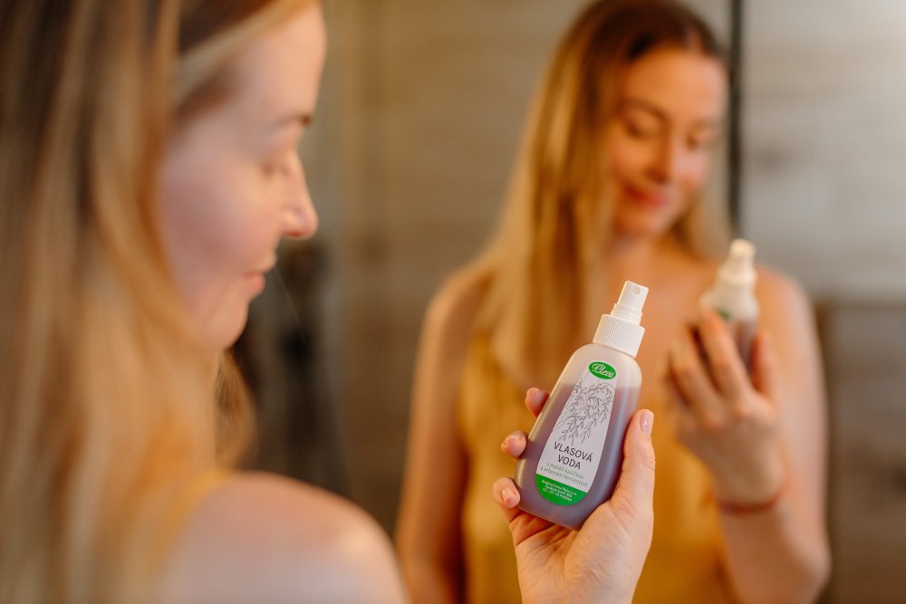 Vlasová voda s mateří kašičkou a vrbovým fermentem Pleva