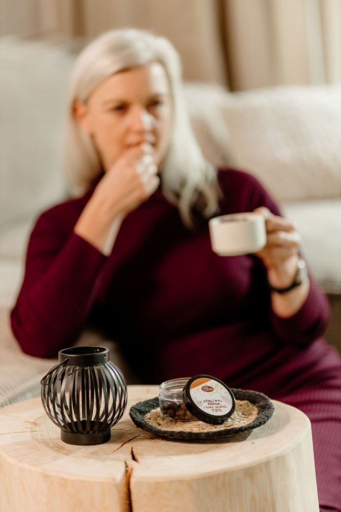 Včelí pyl perga v 72% hořké čokoládě, Pleva