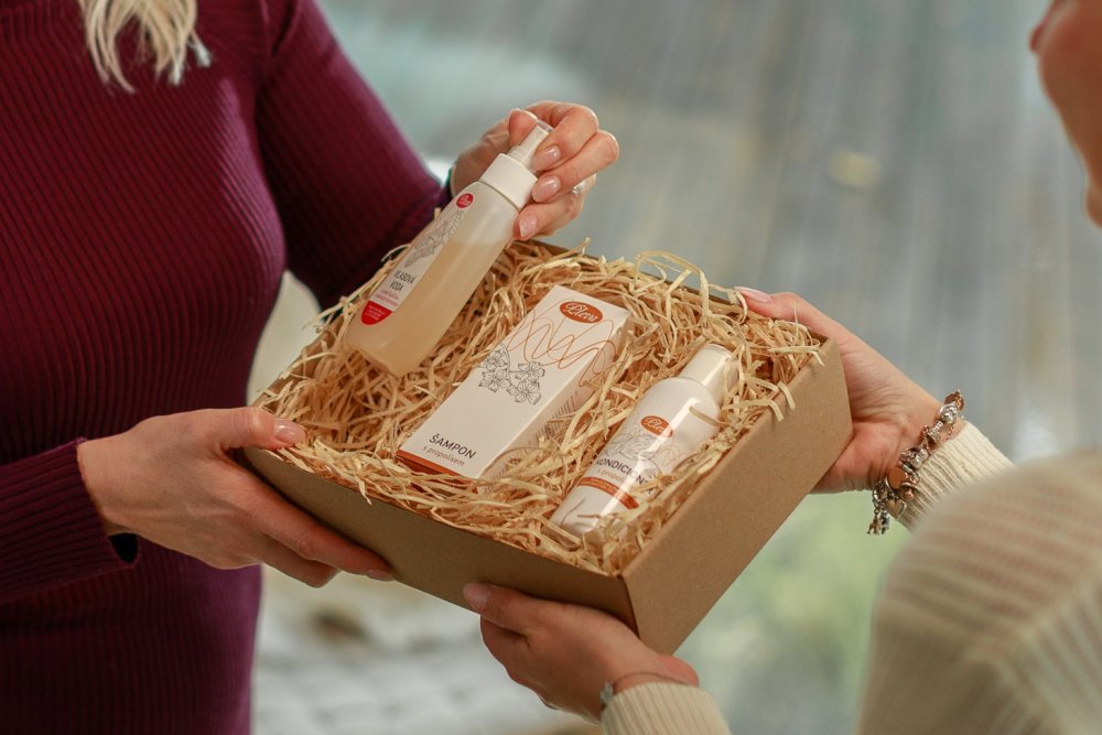 Dárkové sady, včelí med, medovina, kosmetika se včelími produkty, Pleva