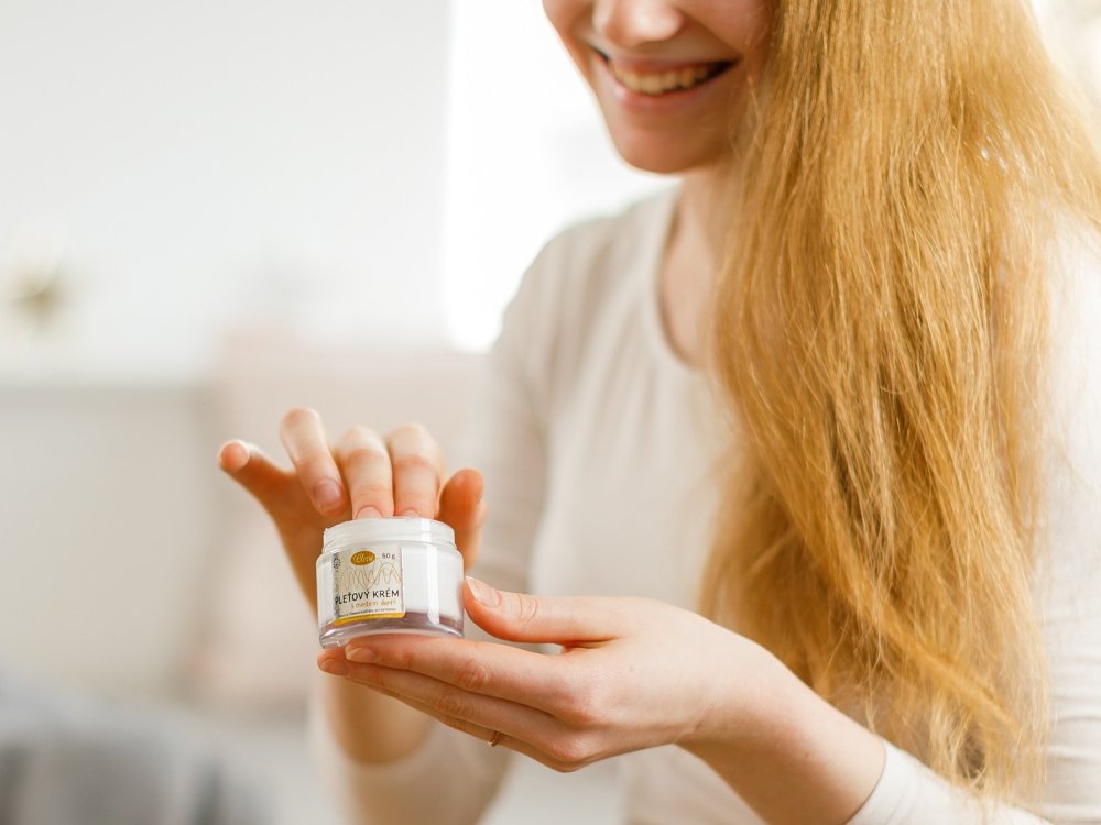 Pleťový krém s medem denní Pleva
