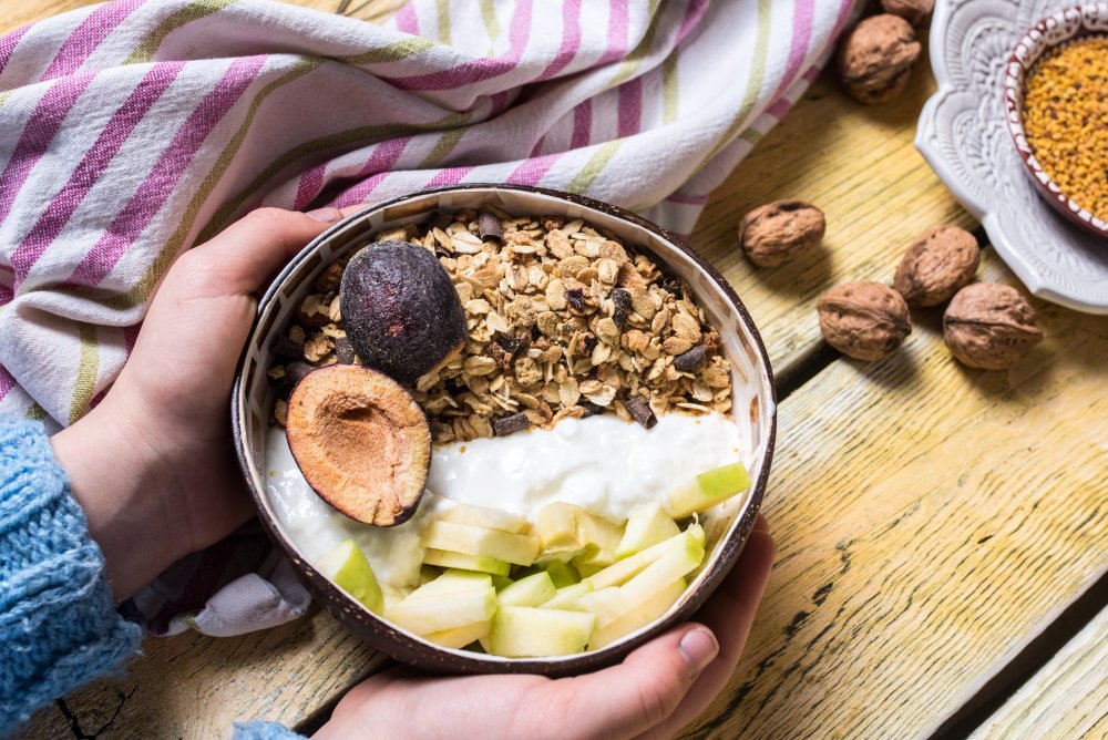 Honey muesli with pollen - plums with chocolate, Pleva