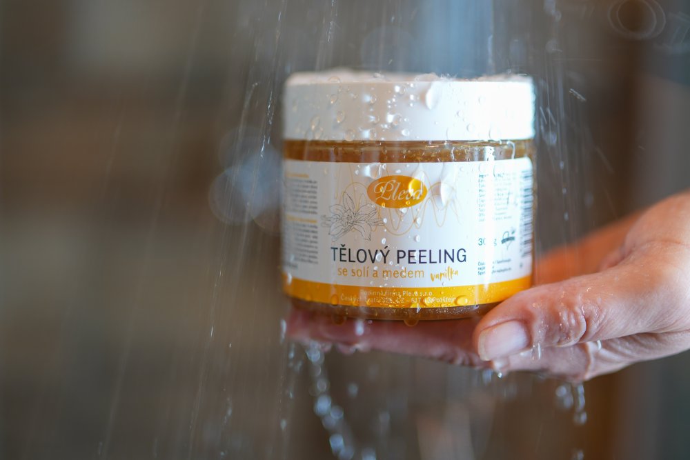 Tělový peeling se solí a medem - vanilka, Pleva